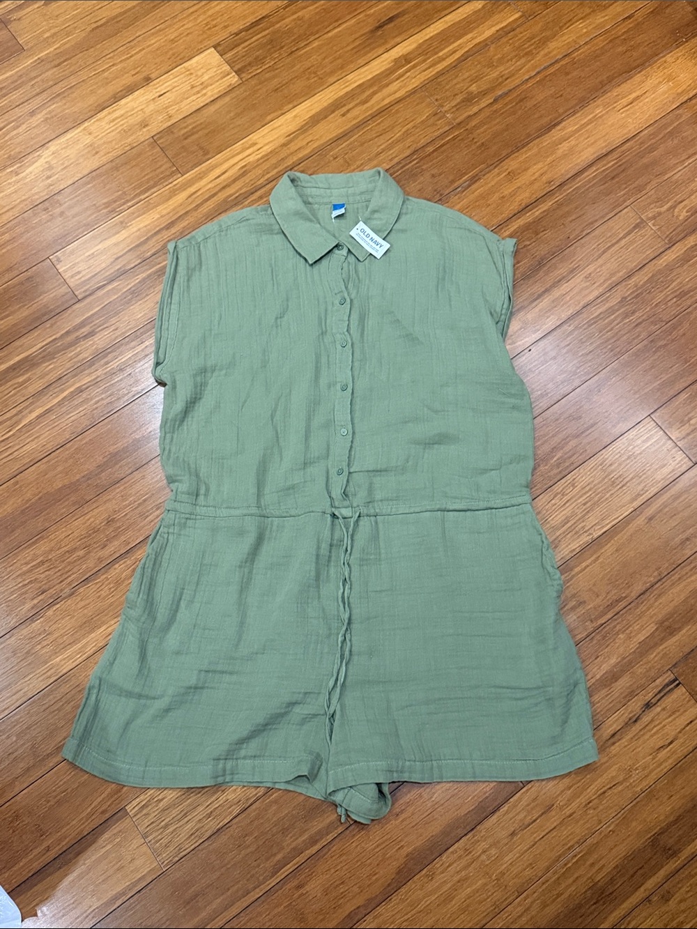 NWT Old Navy Light Green Button-Front Gauze Romper XL